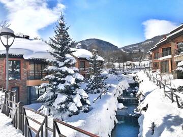 Фотографии Комплексы для отдыха с коттеджами/бунгало Teghenis Holiday Home г. Цахкадзор (Армения) №1 Фото Комплексы для отдыха с коттеджами/бунгало Teghenis Holiday Home г. Цахкадзор 1