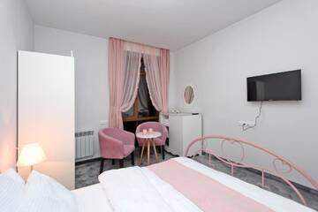 Фото номера Двухместный номер Делюкс с 1 кроватью Отель Elis Hotel in Tsaghkadzor г. Цахкадзор 3