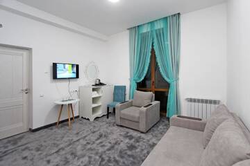 Фото номера Большой двухместный номер с 1 кроватью Отель Elis Hotel in Tsaghkadzor г. Цахкадзор 13