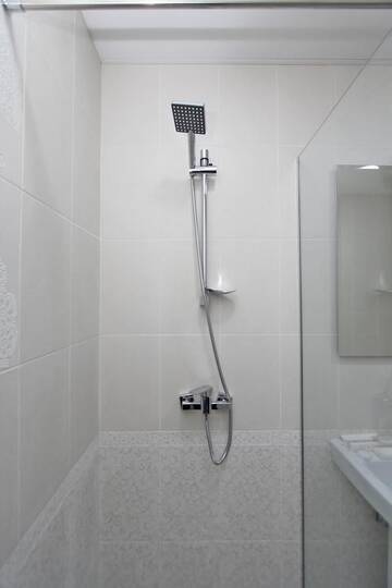 Фото номера Большой двухместный номер с 1 кроватью Отель Elis Hotel in Tsaghkadzor г. Цахкадзор 2