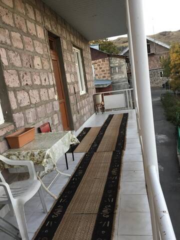Фото номера Дом с 3 спальнями Дома для отпуска Kecharetsi Private House г. Цахкадзор 16