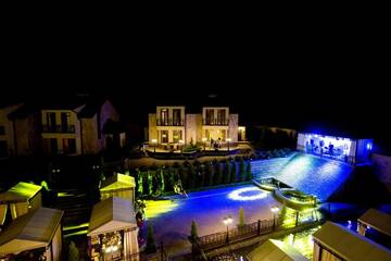 Фото номера Коттедж Отель Elegant Hotel &amp; Resort г. Цахкадзор 3