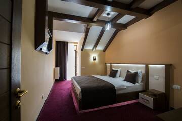 Фото номера Коттедж Отель Elegant Hotel &amp; Resort г. Цахкадзор 6