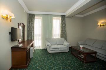 Фото номера Полулюкс Отель Hotel Russia г. Цахкадзор 8