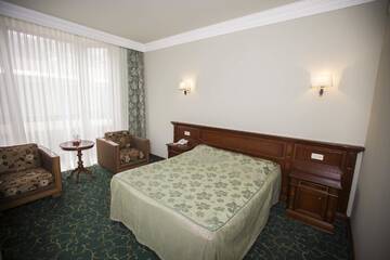Фото номера Стандартный двухместный номер с 1 кроватью Отель Hotel Russia г. Цахкадзор 4