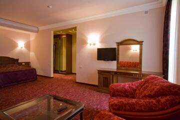 Фото номера Полулюкс Отель Hotel Russia г. Цахкадзор 11