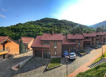 Фото номера Дом для отпуска Комплексы для отдыха с коттеджами/бунгало Teghenis Holiday Home г. Цахкадзор 4