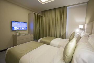 Фото номера Семейный люкс Отель Ararat Resort Tsaghkadzor г. Цахкадзор 5