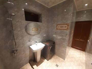 Фото номера Дом с 2 спальнями Дома для отпуска Cottage Green Garden г. Цахкадзор 23