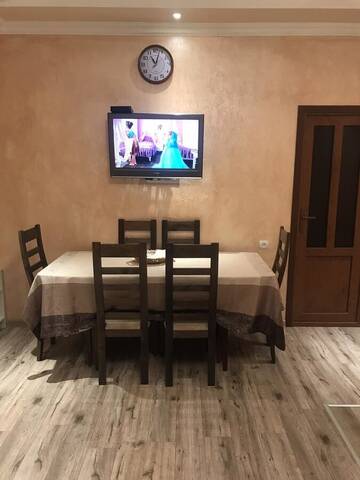 Фото номера Дом с 2 спальнями Дома для отпуска Cottage Green Garden г. Цахкадзор 10