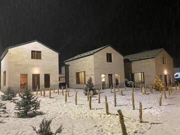 Фото номера Вилла Делюкс Отель Alaska Resort г. Цахкадзор 32